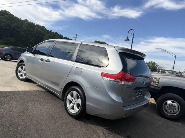 2012 Toyota Sienna Base 7 Passenger