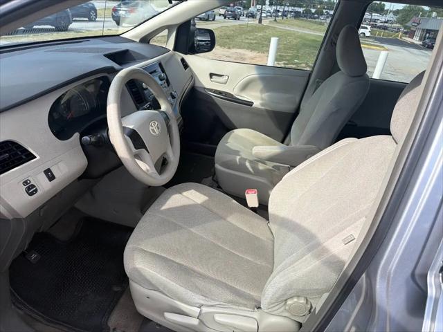 2012 Toyota Sienna Base 7 Passenger