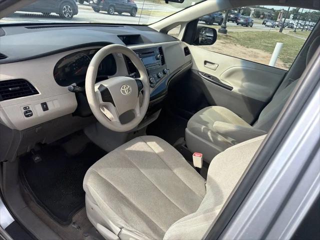 2012 Toyota Sienna Base 7 Passenger