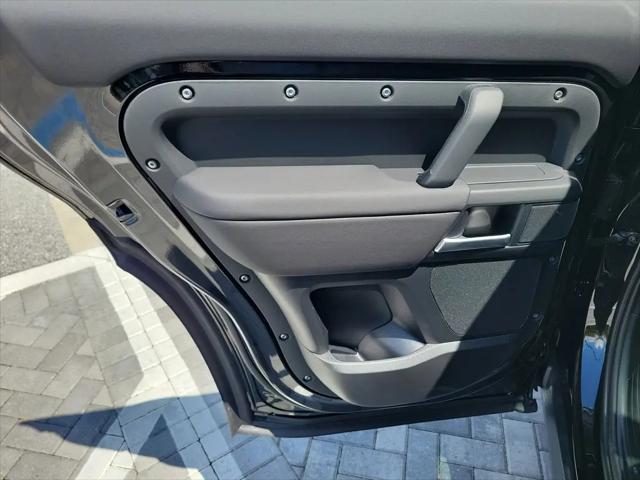2026 Land Rover Defender P300 S
