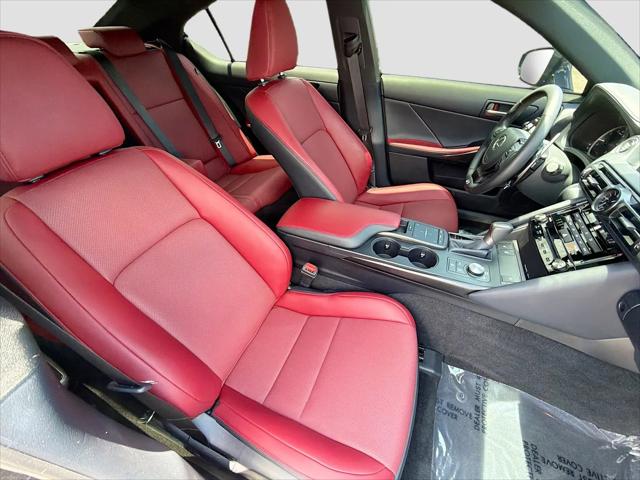 2025 Lexus IS 350 F SPORT Design