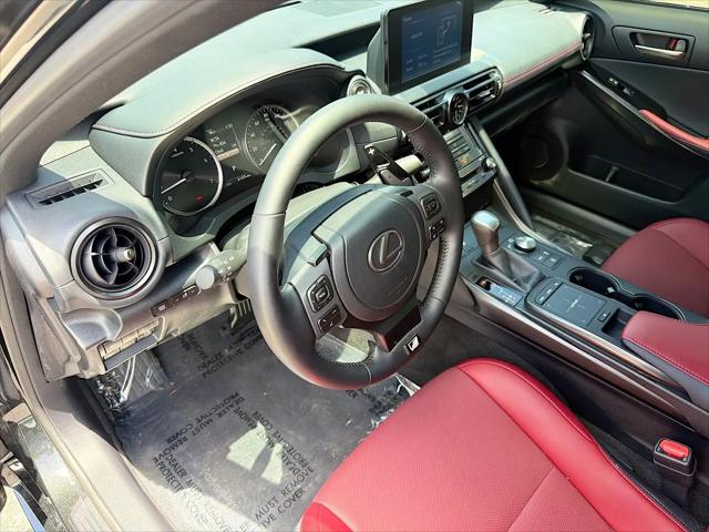 2025 Lexus IS 350 F SPORT Design