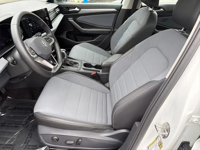2025 Volkswagen Jetta 1.5T SE