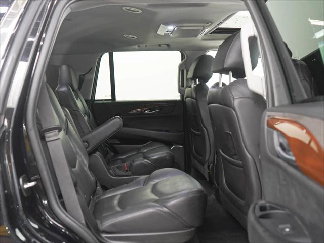 2018 Cadillac Escalade Luxury