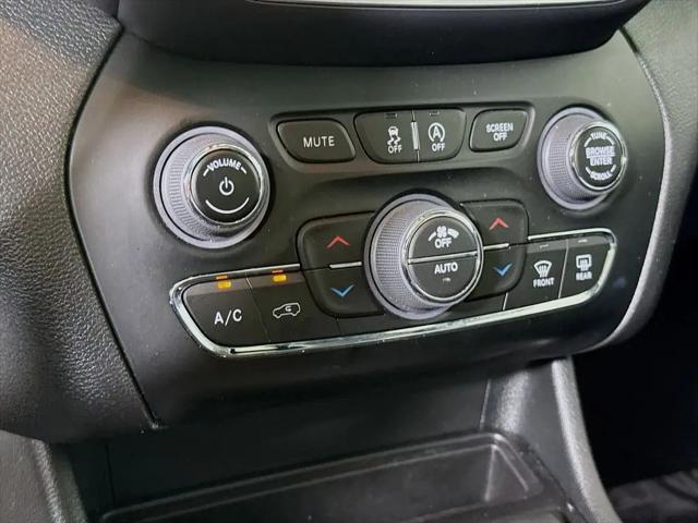 2023 Jeep Cherokee Altitude Lux 4x4
