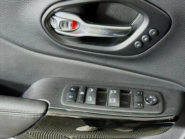 2023 Jeep Cherokee Altitude Lux 4x4