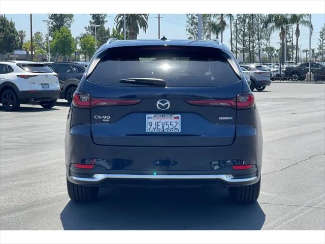 2024 Mazda X-90 Premium Plus