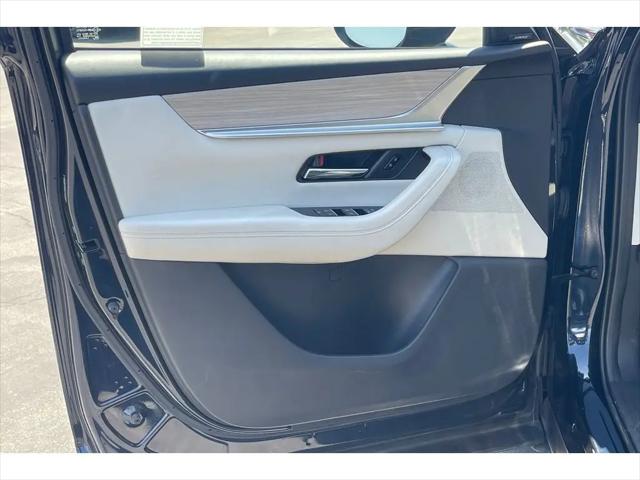 2024 Mazda X-90 Premium Plus