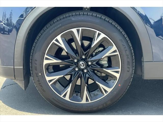 2024 Mazda X-90 Premium Plus