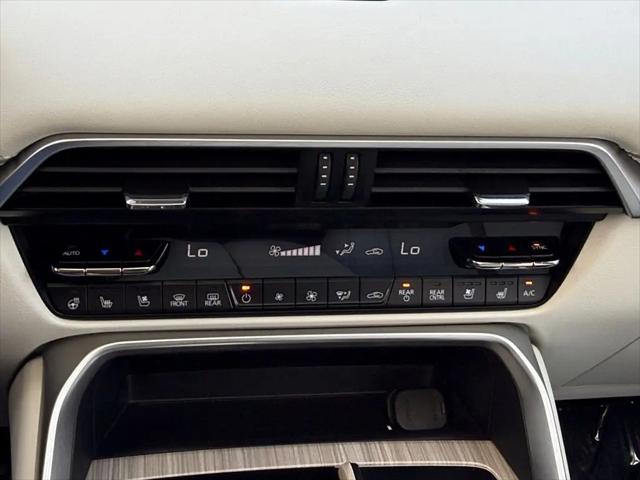 2024 Mazda X-90 Premium Plus