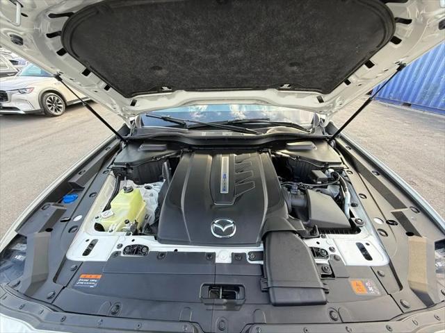 2024 Mazda X-90 Premium Plus