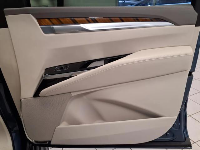 2025 Cadillac Escalade Premium Luxury Platinum