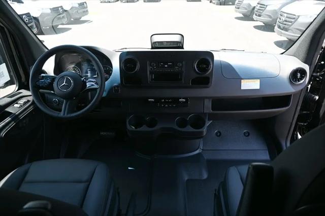 2026 Mercedes-Benz Sprinter 2500 Standard Roof 4-Cyl Diesel
