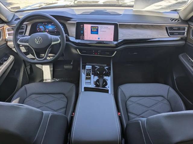 2026 Volkswagen Atlas SE with Technology