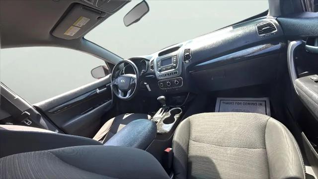 2014 Kia Sorento LX