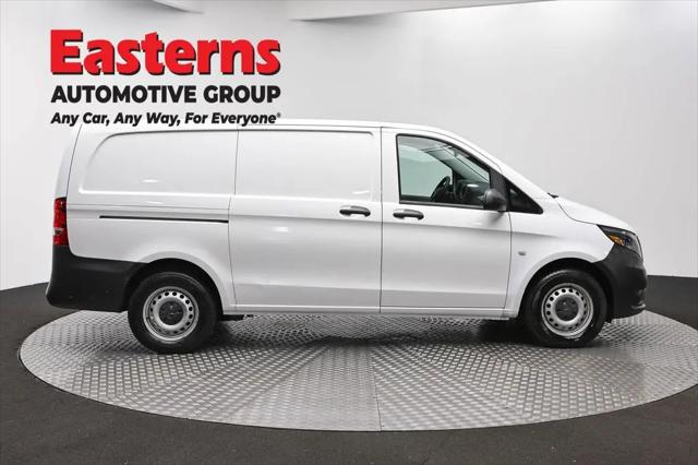 2022 Mercedes-Benz Metris Standard
