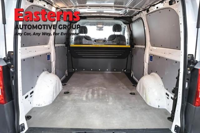 2022 Mercedes-Benz Metris Standard