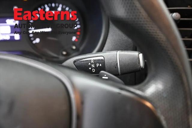 2022 Mercedes-Benz Metris Standard