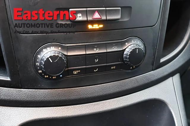 2022 Mercedes-Benz Metris Standard