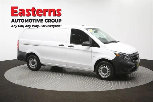 2022 Mercedes-Benz Metris Standard