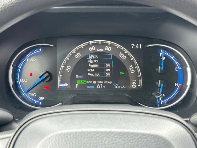 2025 Toyota RAV4 Hybrid LE