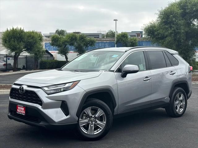 2025 Toyota RAV4 Hybrid LE