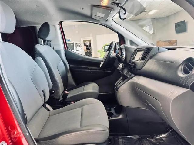2019 Nissan NV200 SV