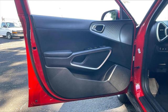 2025 Kia Soul LX