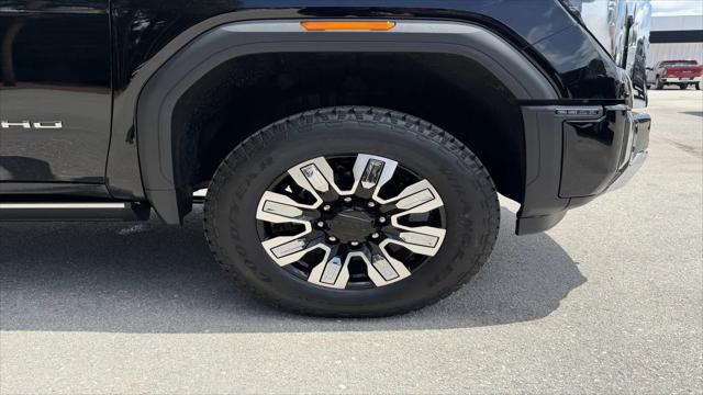 2026 GMC Sierra 2500HD Crew Cab, Standard Bed, Denali, 4WD