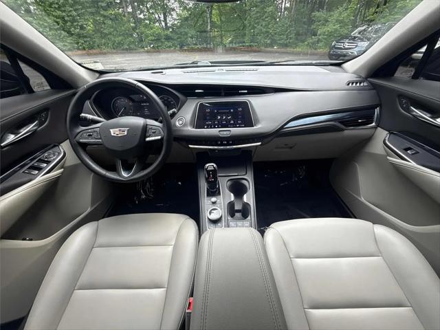 2023 Cadillac XT4 FWD Luxury