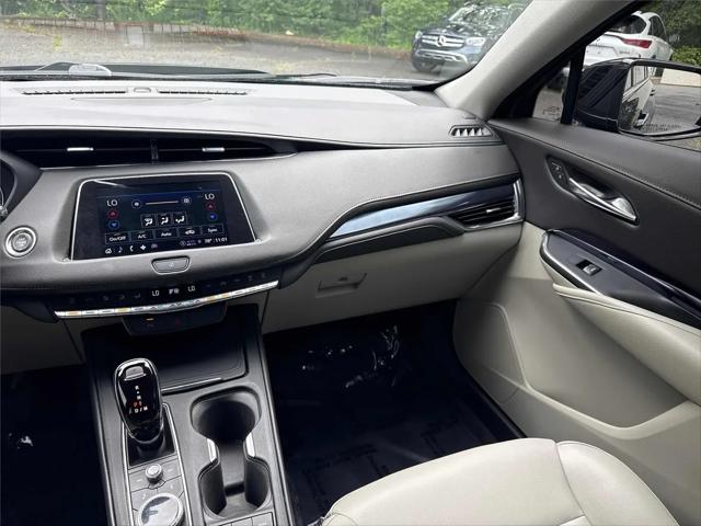 2023 Cadillac XT4 FWD Luxury