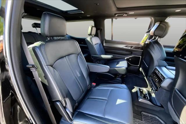 2025 Jeep Wagoneer Series III 4x4