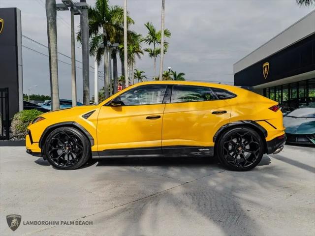 2023 Lamborghini Urus Performante