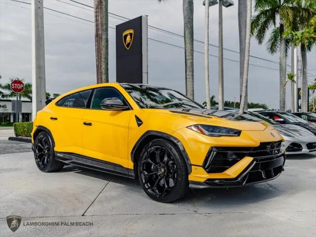 2023 Lamborghini Urus Performante
