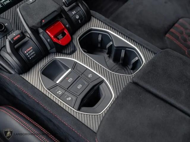 2023 Lamborghini Urus Performante