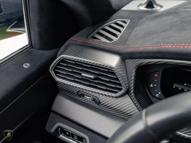 2023 Lamborghini Urus Performante