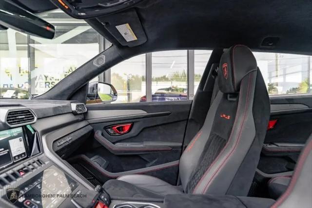 2023 Lamborghini Urus Performante