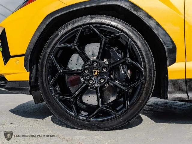 2023 Lamborghini Urus Performante