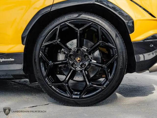 2023 Lamborghini Urus Performante