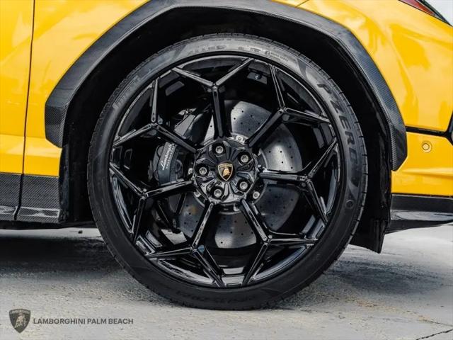 2023 Lamborghini Urus Performante