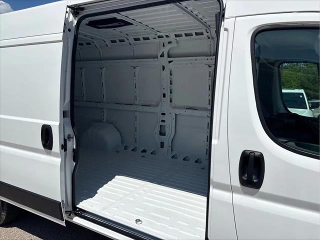 2025 Ram ProMaster Cargo Van Tradesman High Roof 159" WB EXT