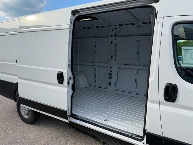2025 Ram ProMaster Cargo Van Tradesman High Roof 159" WB EXT