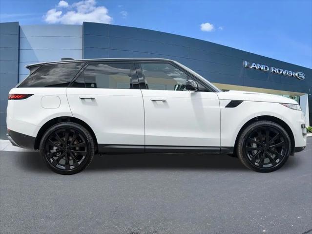 2026 Land Rover Range Rover Sport P360 SE