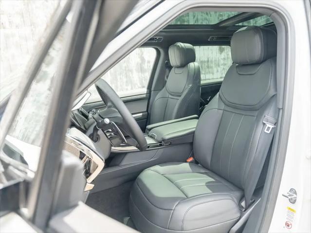 2026 Land Rover Range Rover Sport P360 SE
