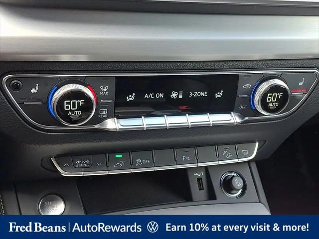 2024 Audi Q5 Premium Plus 55 TFSI e S line quattro S tronic