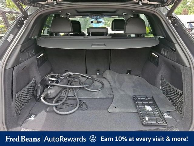 2024 Audi Q5 Premium Plus 55 TFSI e S line quattro S tronic