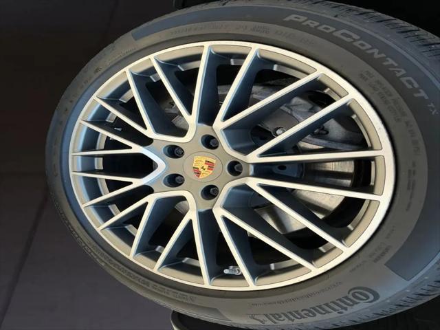 2023 Porsche Cayenne Cayenne