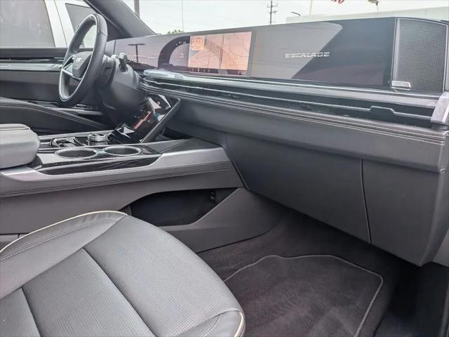 2025 Cadillac Escalade Sport