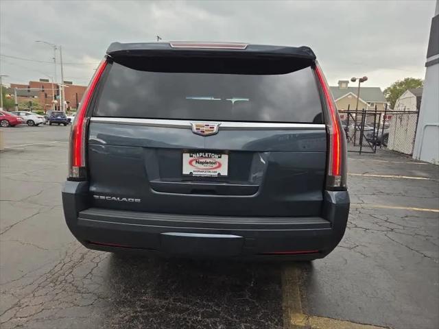 2019 Cadillac Escalade Standard