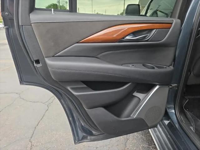2019 Cadillac Escalade Standard